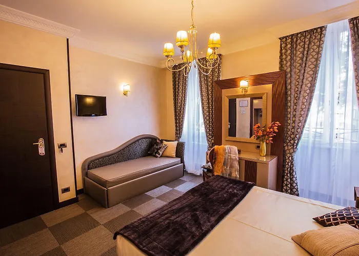 Hotel Romano Отель Рим