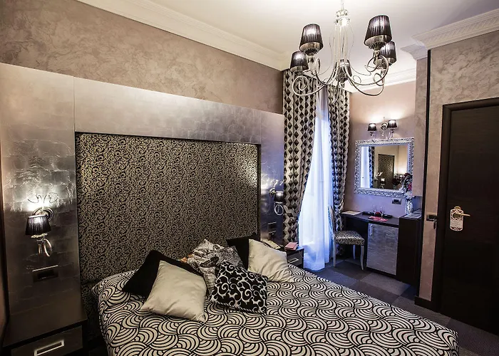 Hotel Romano Отель Рим