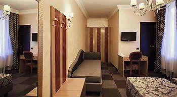 Hotel Romano Отель Рим