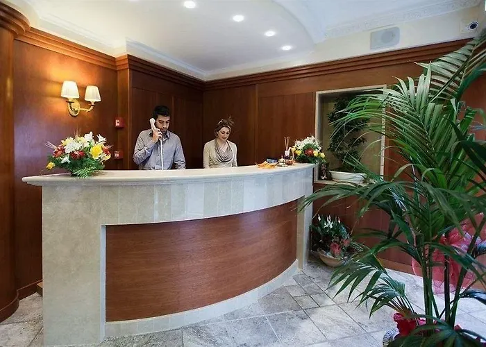 Отель Hotel Romano
