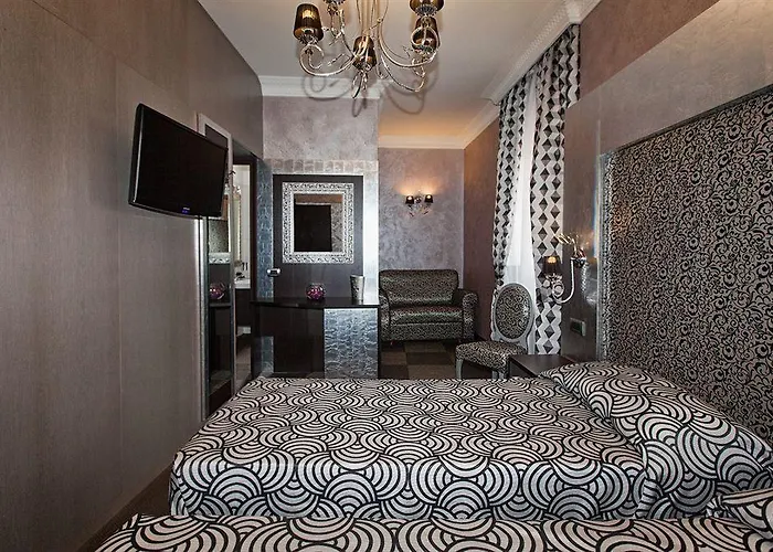 Hotel Romano Отель