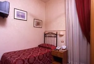 Hotel Romano Отель 2*